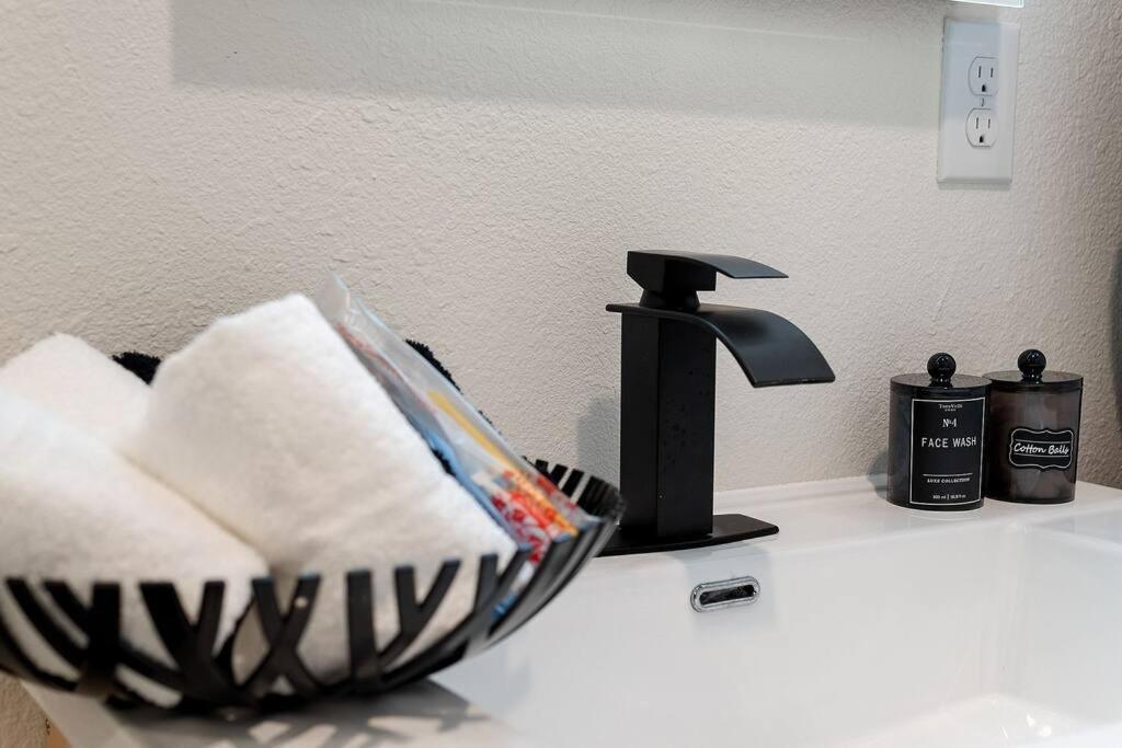 Comfy1B Near Deep Ellum+Parking Apartment Dallas Exterior photo